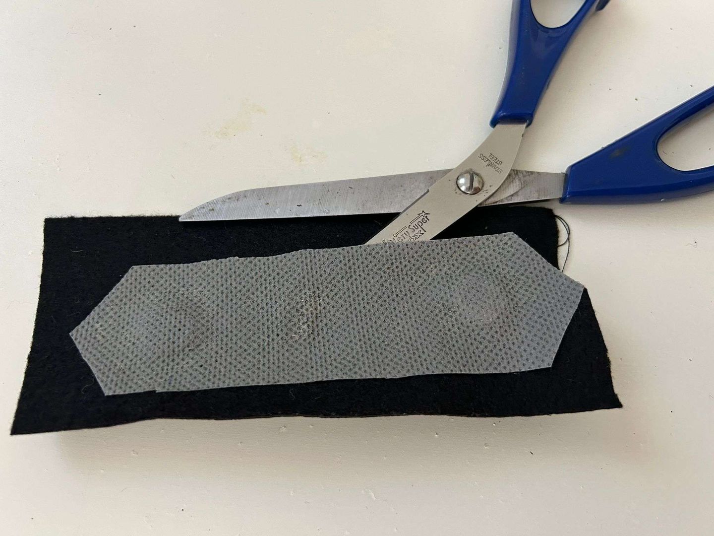 Adım 5: Ters çevirin ve kesmeye başlayın 