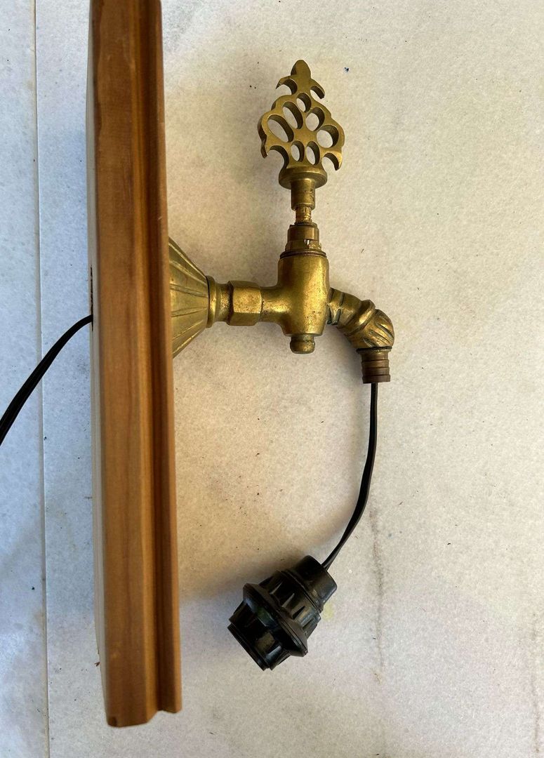 Adım 7: Ampulün uç parçasını yerleştirin