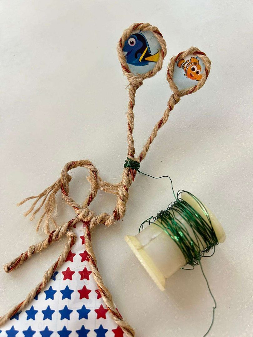 Adım 9: Kızın balonları tutmasını sağlayın