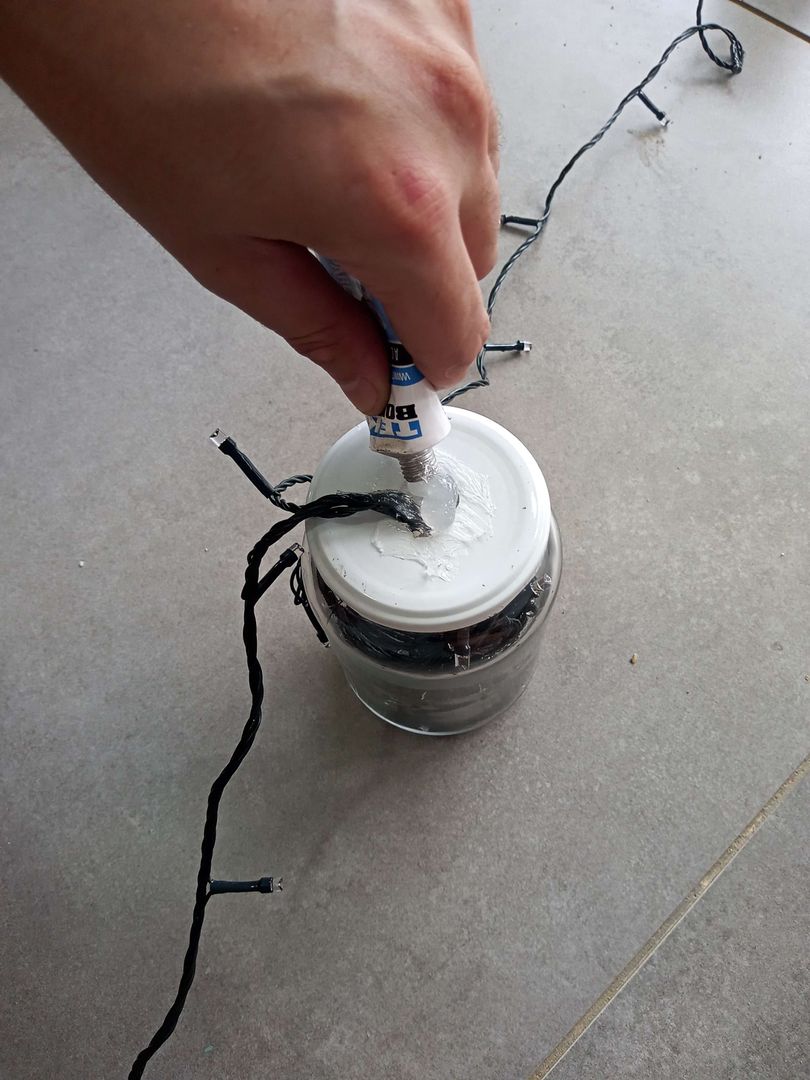 Adım 7: Delikleri kapatın