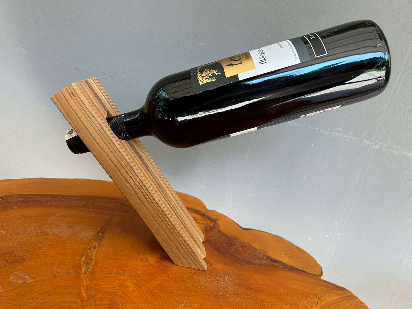 Porte-bouteille En Bois Style Sabot Vintage Avec Bouteille Décorative - Thème Années 50