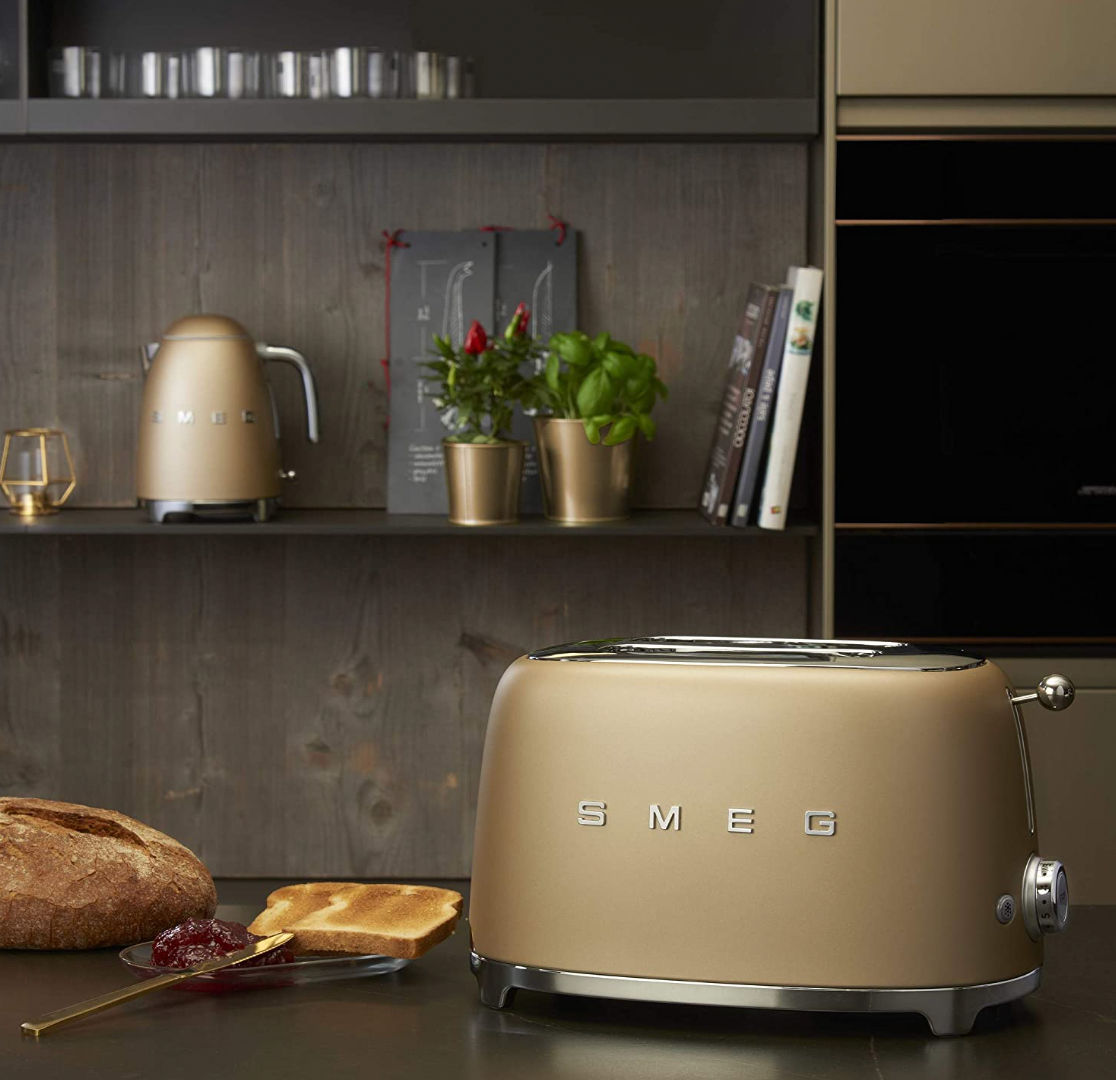 SMEG toaster, Press profile homify Press profile homify Cuisine intégrée