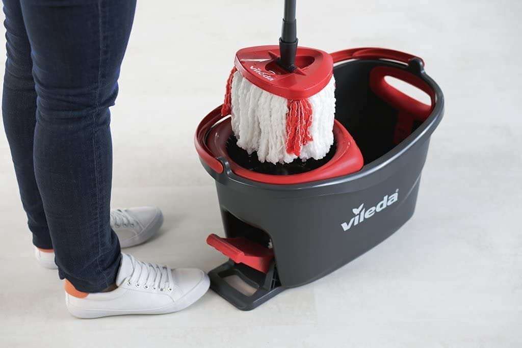 Vileda Turbo Bucket and Mop Set, Press profile homify Press profile homify Weitere Zimmer