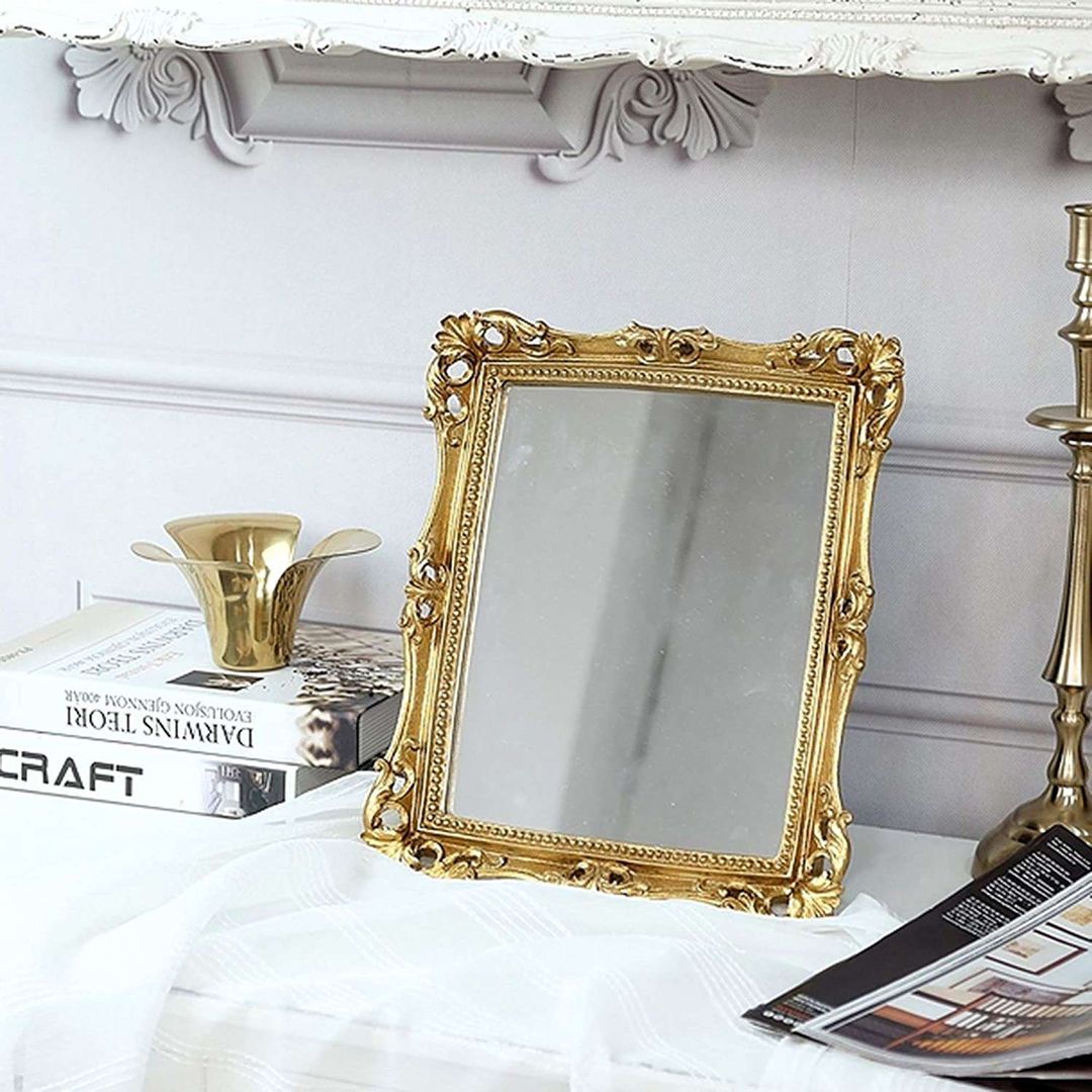 Mirrors Press profile homify Living room Mirror, Rectangle, Gold, Wood, Decoration, Font, Art, Metal, Fashion accessory, Room
