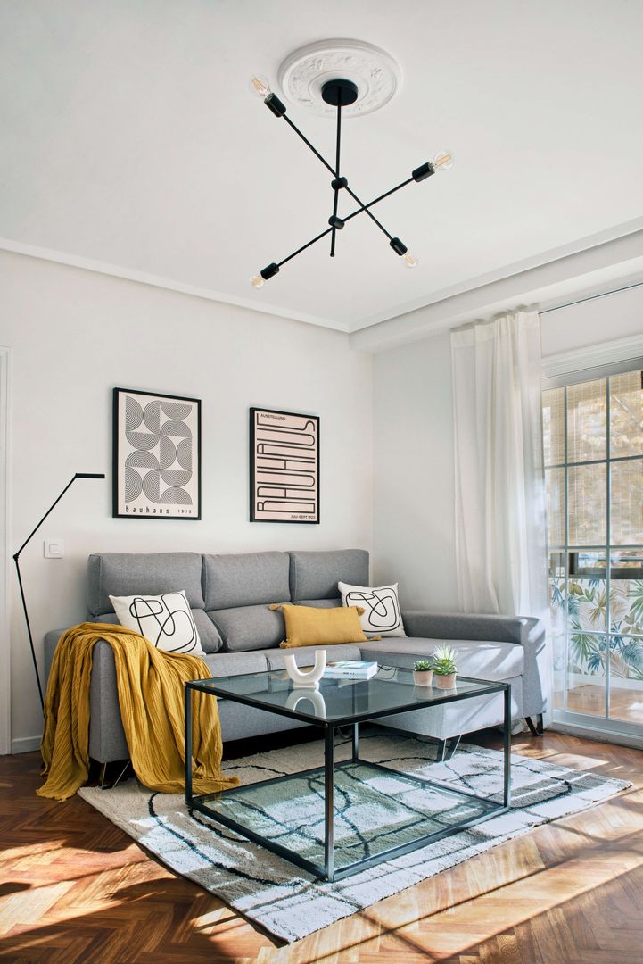 Home Staging - apartamento alquiler, Banana Home Agency Banana Home Agency モダンデザインの リビング