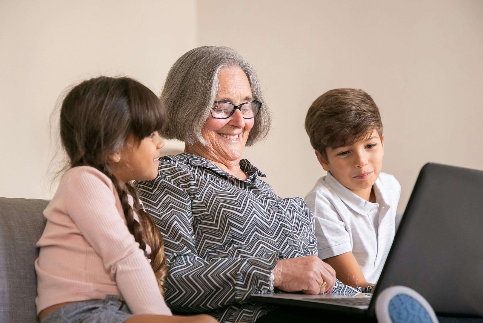 Soluciones Smart Home para Personas Mayores: Facilitando el ...