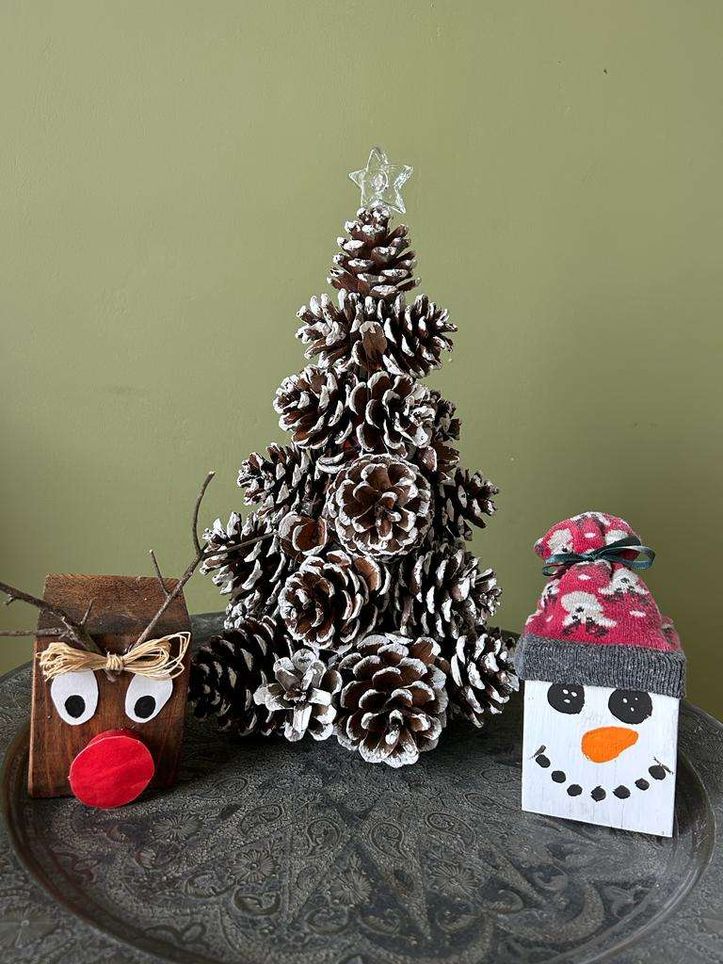 Cómo adornar un árbol de Navidad paso a paso, con trucos para ser todo un  profesional