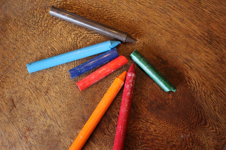 Craft Knife: Upcycle Your Crayons!: How to Make New Crayons from Old Crayons