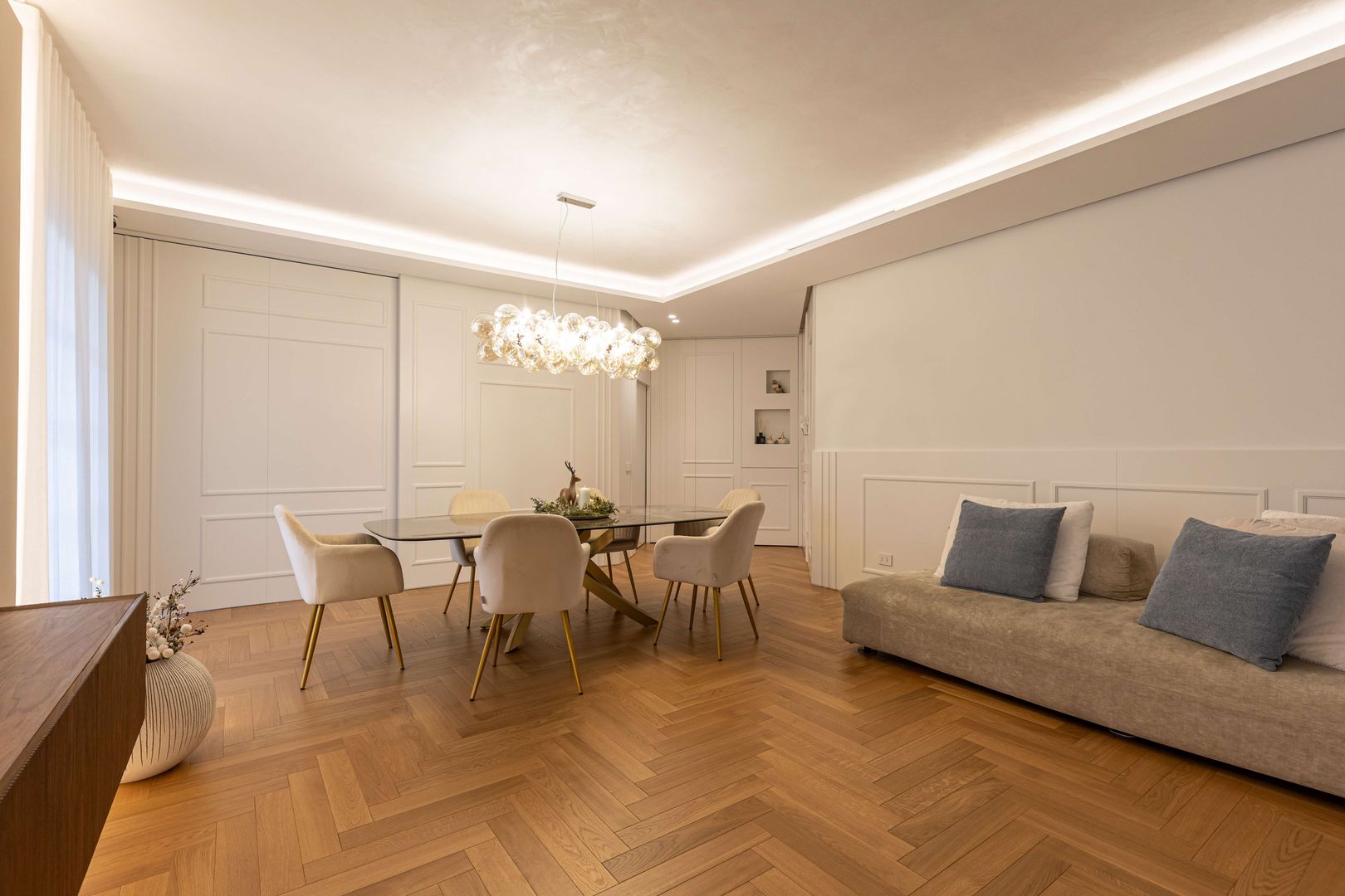Ristrutturazione Moderna e Chic per Una Famiglia: il Progetto di Studio ...