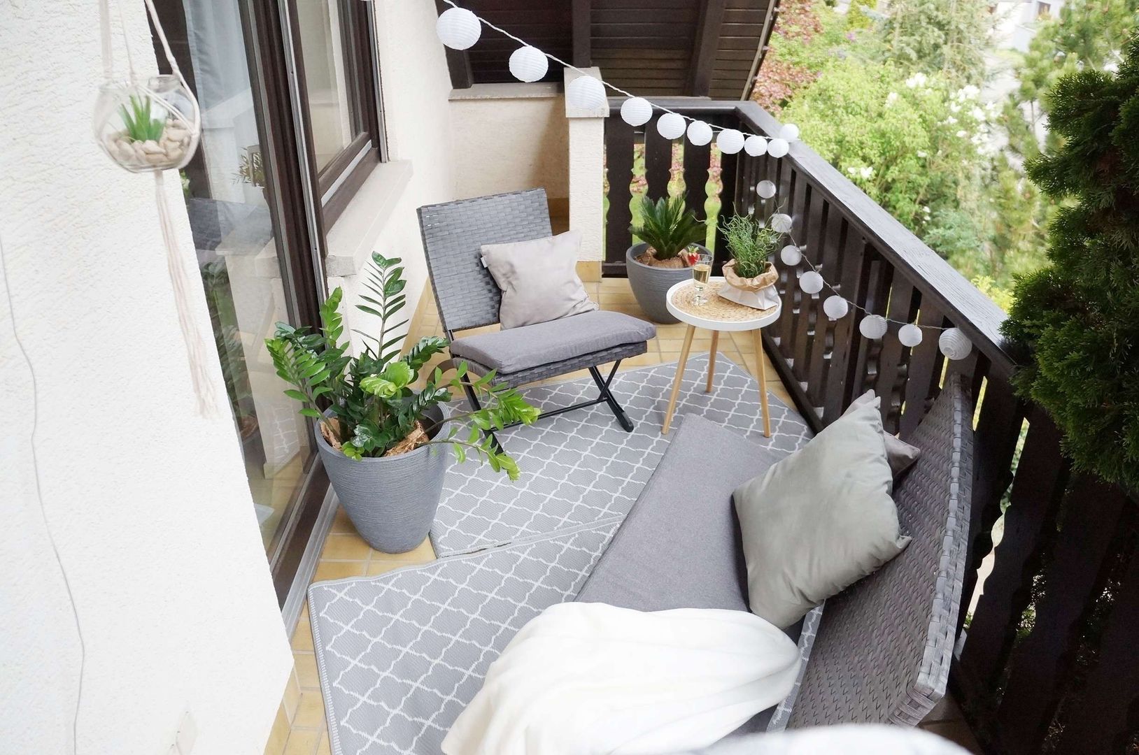 Ideen für die Gestaltung eines kleinen Balkons: Deine Mini Lounge | homify