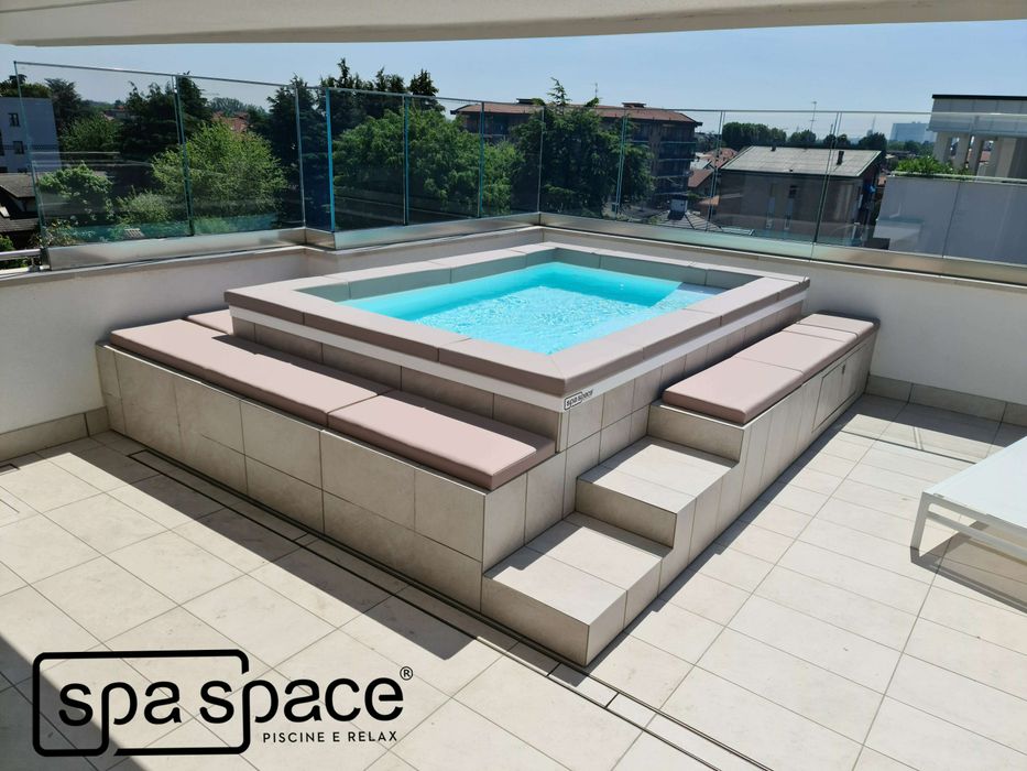 Piscina ideale per il tuo terrazzo o piccolo giardino si chiama ...