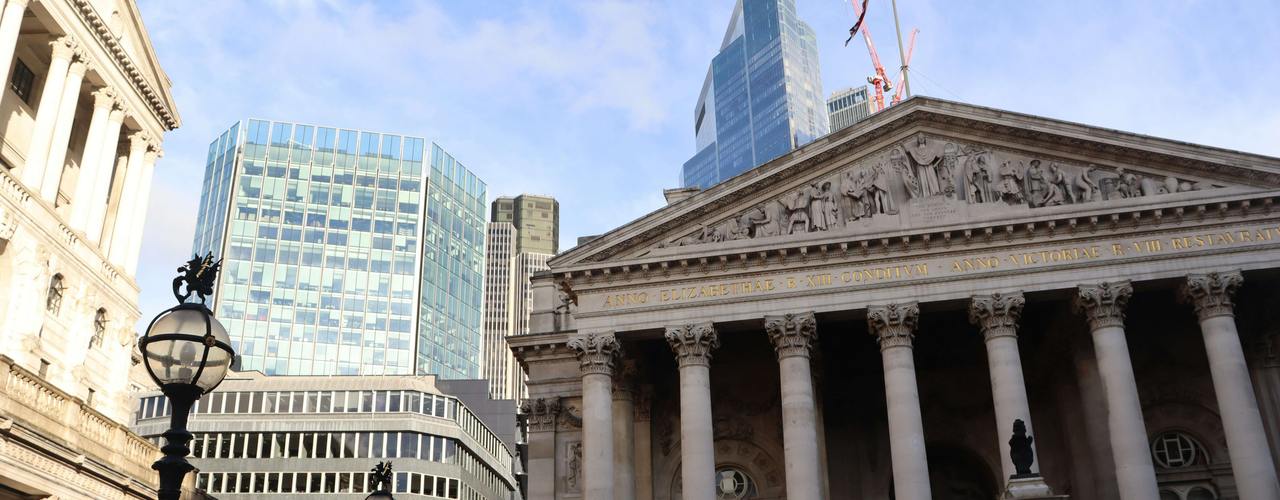 EA20240717-22877 Press profile homify Small bedroom Wolke, Himmel, Gebäude, Fenster, Wolkenkratzer, Fassade, Stadt, Flagge, Hochhaus, Metropole