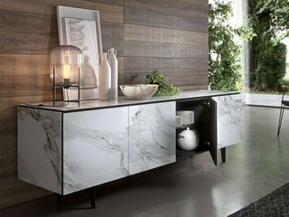 Schönes Designer Esszimmer mit weißem Sideboard, Livarea Livarea Minimalist dining room
