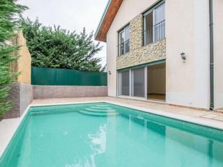 Moradia T3 com jardim e piscina no Monte Estoril, LANE Exclusive Real Estate LANE Exclusive Real Estate Casas unifamilares