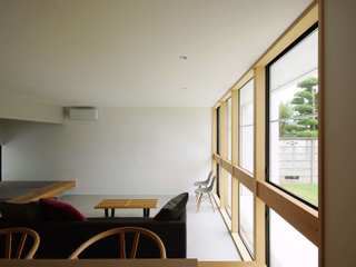 山の湊（ヤマノミナト）, 株式会社 空間建築-傳 株式会社 空間建築-傳 Modern Living Room