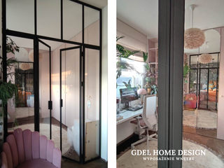 ZABUDOWA LOFTOWA Z DRZWIAMI DO SYPIALNI GDEL, GDEL HOME DESIGN™ // Grin House Design Sp. z o.o. GDEL HOME DESIGN™ // Grin House Design Sp. z o.o. Small bedroom