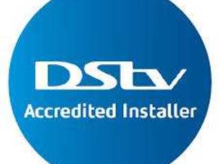 Dstv installers Durbanville 0769710198, Spicetech satellite Spicetech satellite Salones de estilo mediterráneo
