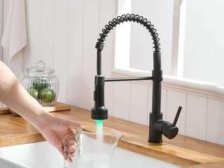 Kitchen Faucet with Spiral Spring, Press profile homify Press profile homify 和風の お風呂