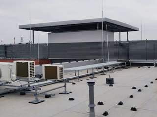 Łamacze na dachu nowej siedziby Enea w Stargardzie, SPIN Bobko i Staniewski sp.j. SPIN Bobko i Staniewski sp.j. Commercial spaces