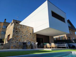 Vivienda personalizada modular en Madrid, MODULAR HOME MODULAR HOME Prefabricated home Concrete