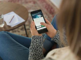 EA20250822-23942 Press profile homify Asian style dressing room Electronic device, Gadget, Communication Device, Portable communications device, Mobile device, Mobile phone, Telephony, Display device, Finger, Smartphone