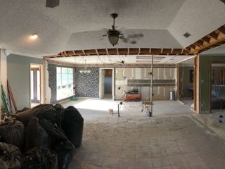Load Bearing Wall Pros: Restoration &amp; Renovation in The Woodlands | homify