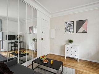 Avenue Achille Peretti - UpperKey, UpperKey UpperKey Modern Living Room