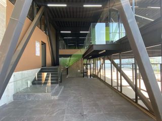 Nave industrial AVOGOLD, AXS Arquitectos AXS Arquitectos industrial style corridor, hallway & stairs.