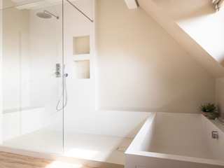 Un cuarto de baño armonioso y minimalista con HIMACS, HIMACS - LX Hausys HIMACS - LX Hausys Baños de estilo minimalista