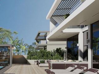 Modern Swimming Pool and Landscape Design Execution at Jumeirah Golf Villa , Luxury Antonovich Design Luxury Antonovich Design غرف اخرى