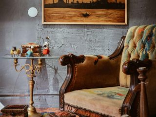 EA20250120-23414 Press profile homify Asian style bathroom Furniture, Interior design, Flooring, Lighting, Floor, Home, Living room, Room, Picture frame, Chair