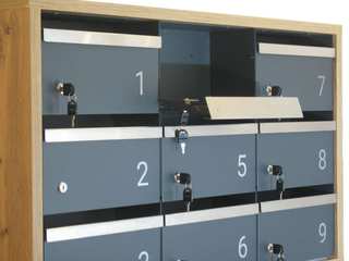 Секционные почтовые ящики, IVA mailbox IVA mailbox Pasillos, vestíbulos y escaleras modernos