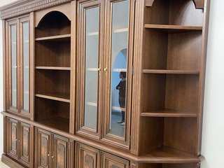 Mobile libreria stile classico legno e radica, Falegnameria su misura Falegnameria su misura غرفة السفرة