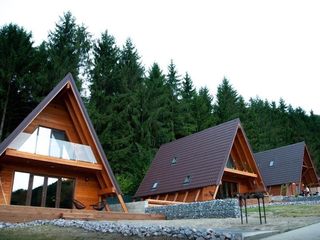 A-Shape, ERGIO Wooden Houses ERGIO Wooden Houses Commercial spaces