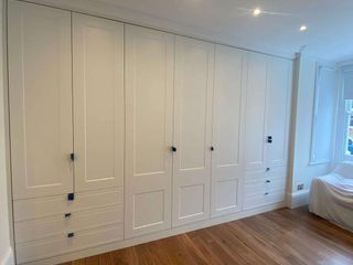 Fitted Wardrobes Delivered Ready To Paint, Bravo London Ltd Bravo London Ltd Comedores de estilo rural