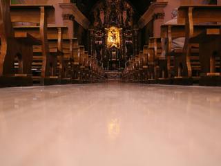 EA20250123-23436 Press profile homify Asian style bathroom Place of worship, Holy places, Church, Religious institute, Column, Symmetry, Aisle, Shrine, Religious Item, Still life photography