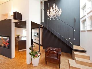 Umbau in Hall in Tirol 2 | Dachwohnung mit Flair, Melis + Melis Architekturbüro Melis + Melis Architekturbüro Apartment