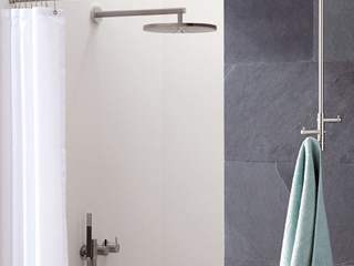 Hochwertige Duschvorhangstangen aus Edelstahl, PHOS Design GmbH PHOS Design GmbH Modern bathroom
