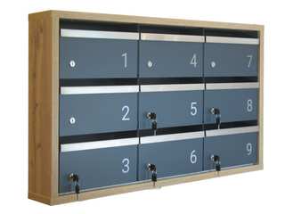 Секционные почтовые ящики, IVA mailbox IVA mailbox Pasillos, vestíbulos y escaleras modernos