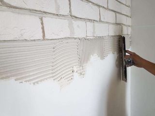 EA20250906-23954 Press profile homify Storage room Wall, Building material, Plaster