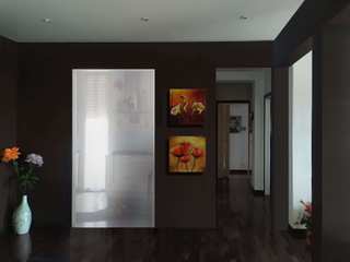 Casa a Belsito. Progetto di ristrutturazione di un attico, Altro_Studio Altro_Studio Modern living room