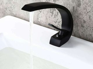Miscelatore lavabo design moderno disponibile in 3 colori , Bagno Italia Bagno Italia Ванна кімната