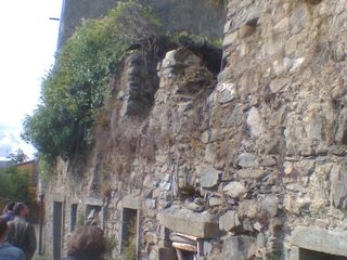 Lago - La riqualificazione di un antico borgo ODD - Officina D'architettura e Design Rock Garden Cielo, Edificio, Pianta, Finestra, Facciata, Muro di pietra, Storia antica, Roccia, Storia, Bagagli e borse