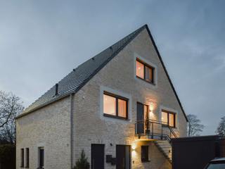 Modernes Zweifamilienhaus, Architekten Spiekermann Architekten Spiekermann Multi-Family house