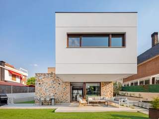 Vivienda personalizada modular en Madrid, MODULAR HOME MODULAR HOME Prefabricated home Concrete