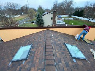 Skylight Replacement Linden NJ, Nivelo Construction LLC Roofing & Siding Contractor Nivelo Construction LLC Roofing & Siding Contractor Tetto a falde