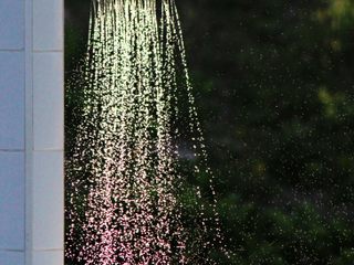 EA20251202-24130 Press profile homify Storage room Plumbing fixture, Shower head, Plumbing, Liquid, Shower, Tap, Silver, Bathroom, Drop, Hose