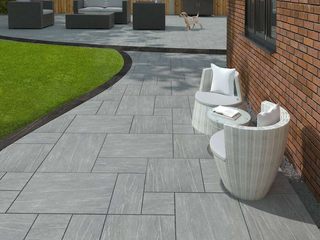 Grey Outdoor Porcelain Paving - Royale Stones, Royale Stones Limited Royale Stones Limited كوخ حديقة