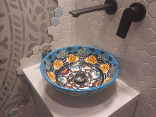 Niebieska łazienka dla gości, Cerames Cerames 現代浴室設計點子、靈感&圖片
