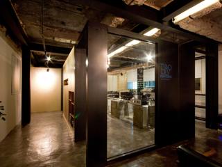 투플라이 첫 번째 사무실, 디자인투플라이 디자인투플라이 Ruang Studi/Kantor Gaya Industrial